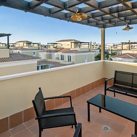 Solymar - Private Heated Pool & Fiber-optic Wifi * Corralejo