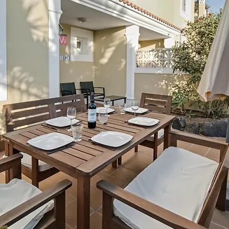 Solymar - Private Heated Pool & Fiber-optic Wifi Corralejo