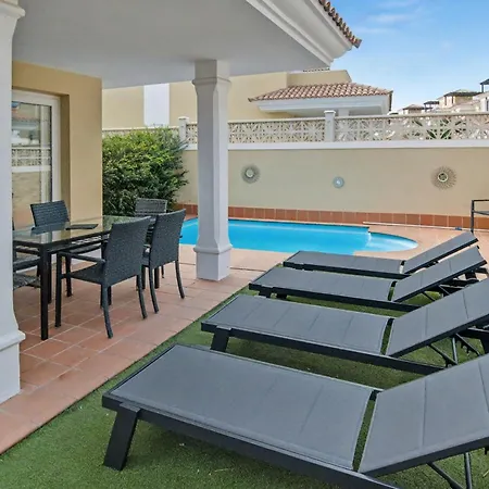 Solymar - Private Heated Pool & Fiber-optic Wifi