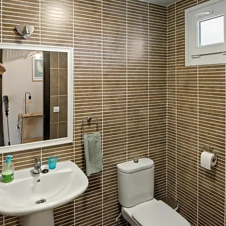 Villa Solymar - Private Heated Pool & Fiber-optic Wifi *