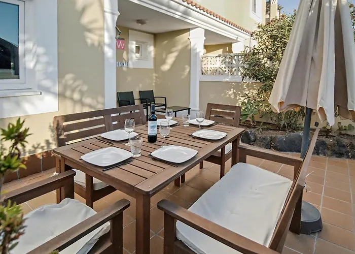 Solymar - Private Heated Pool & Fiber-optic Wifi Corralejo