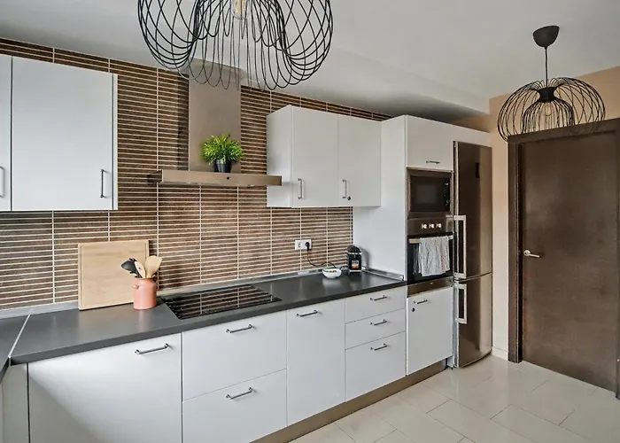 Solymar - Private Heated Pool & Fiber-optic Wifi Villa Corralejo