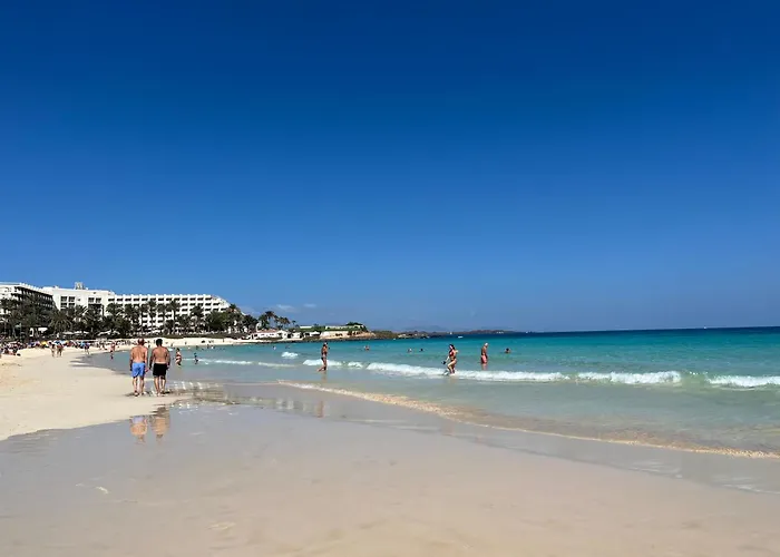 Solymar - Private Heated Pool & Fiber-optic Wifi Villa Corralejo