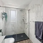 Solymar - Private Heated Pool & Fiber-optic Wifi *