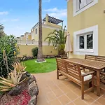 Solymar - Private Heated Pool & Fiber-optic Wifi Corralejo