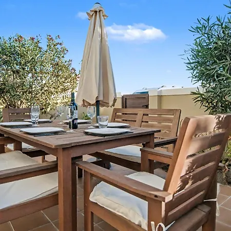 Villa Solymar - Private Heated Pool & Fiber-optic Wifi Corralejo