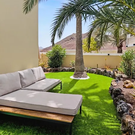 Villa Solymar - Private Heated Pool & Air Conditioning * Κοραλέχο