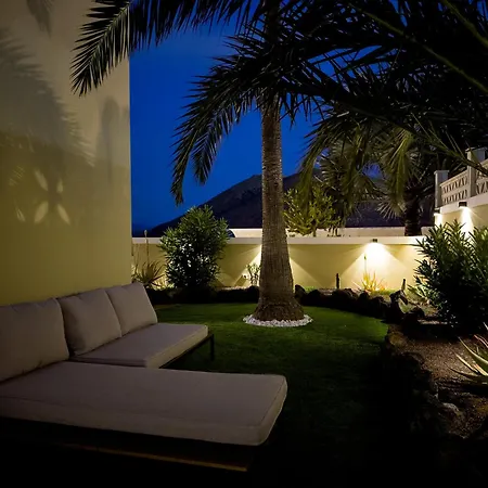 Villa Solymar - Private Heated Pool & Air Conditioning Βίλα Κοραλέχο