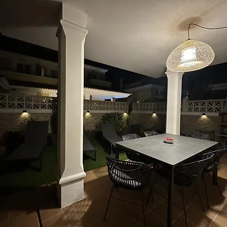 Villa Solymar - Private Heated Pool & Air Conditioning Κοραλέχο