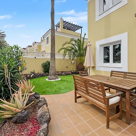 Villa Solymar - Private Heated Pool & Air Conditioning Κοραλέχο