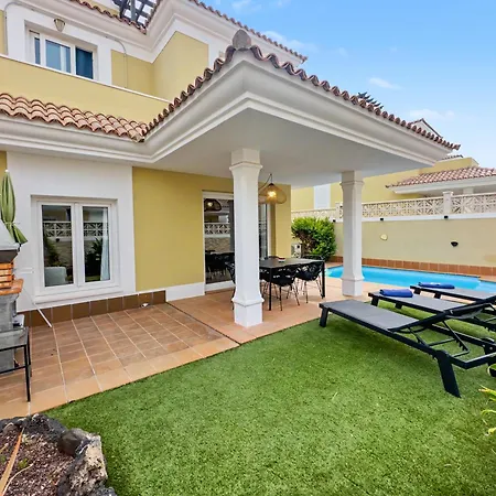 Βίλα Villa Solymar - Private Heated Pool & Air Conditioning