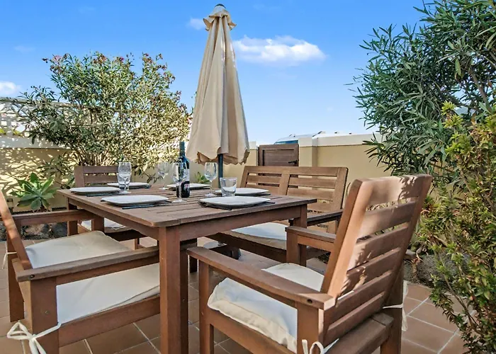 Villa Solymar - Private Heated Pool & Fiber-optic Wifi Corralejo