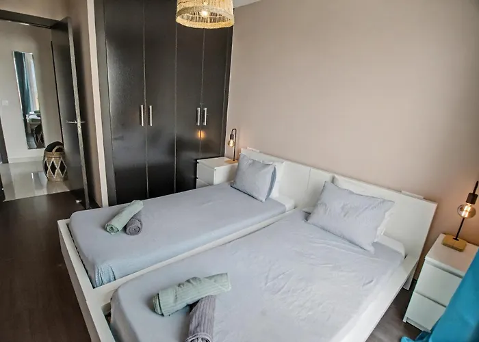 Solymar - Private Heated Pool & Fiber-optic Wifi *